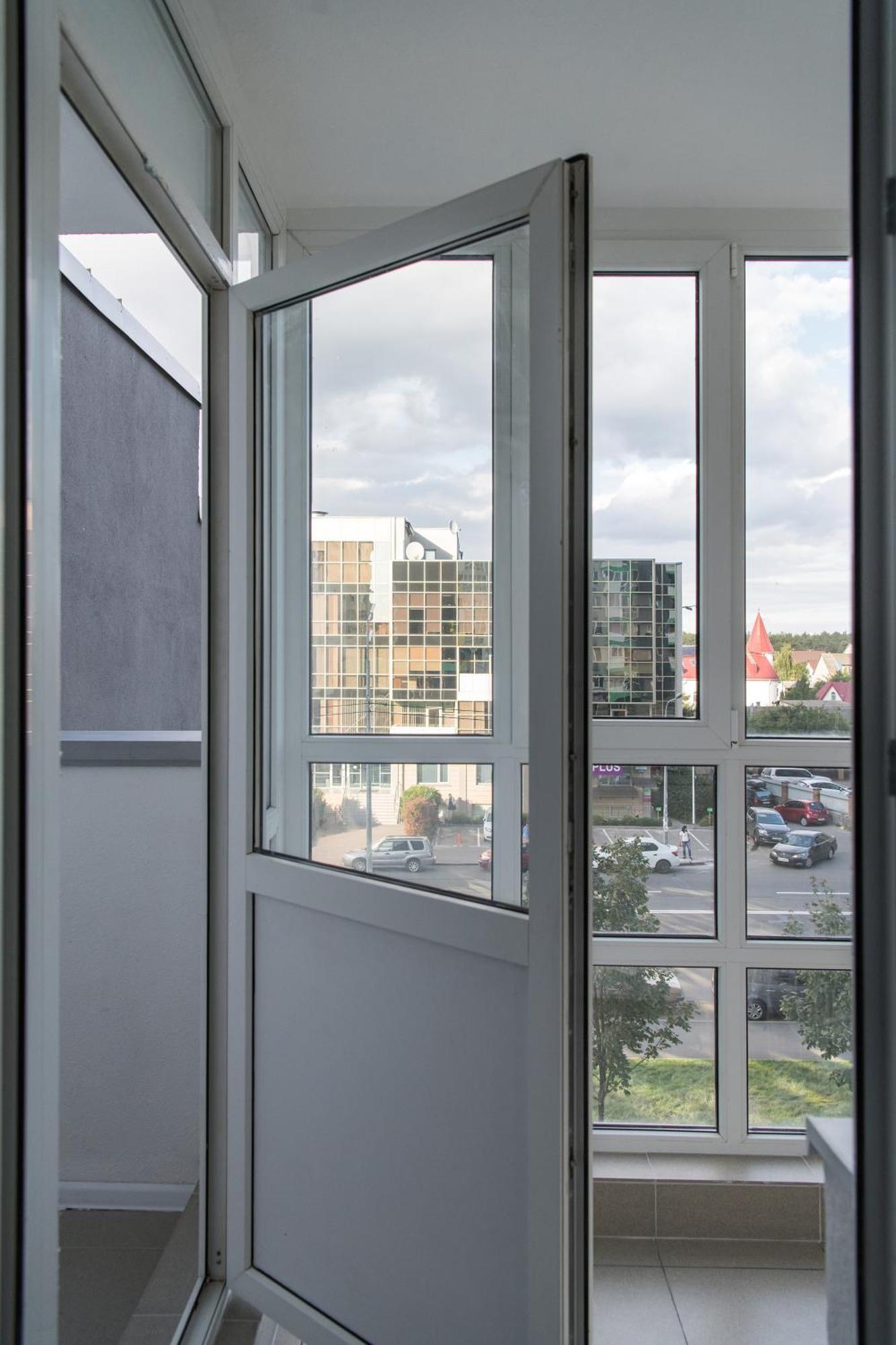 Myfreedom Апартаменти Метро Бориспільська Kiew Exterior foto